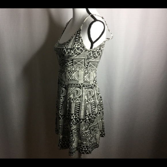 BILLABONG Mini Dress Black/White Aztec Design S - Picture 2 of 7